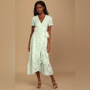 Lulu’s Blissfully Sage Green Jacquard Short Sleeve Wrap Midi Dress, worn once